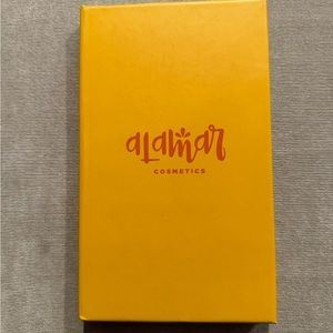 NEW Reina Del Caribe Vol. 1 Eyeshadow Palette